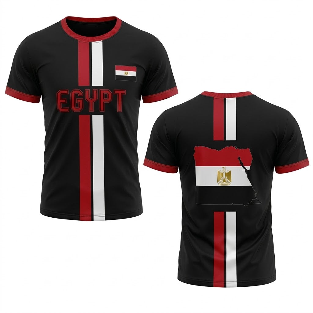 Svart Egypten landslagströja med röda och vita ränder, röd text EGYPT och karta över Egypten på ryggen