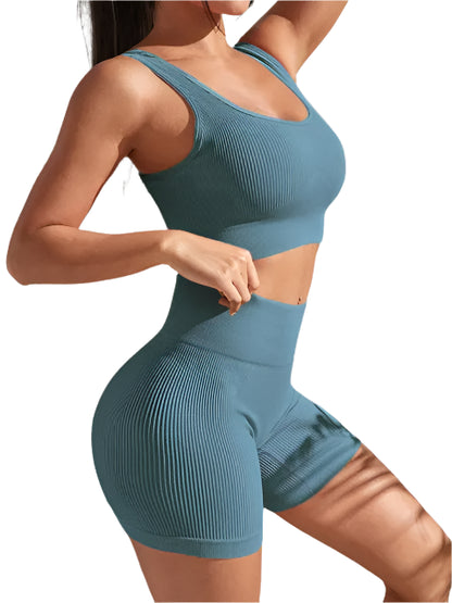 Ribbat Crop Top & Shorts Träningsset